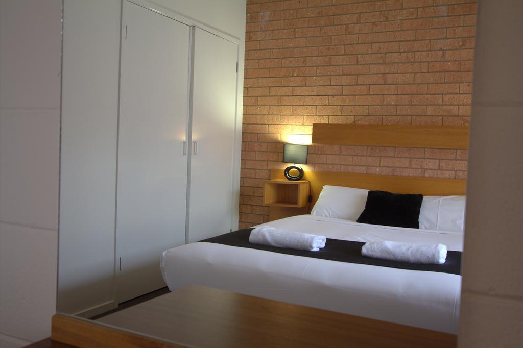 Blue Whale Motor Inn&Apartments Warrnambool Extérieur photo