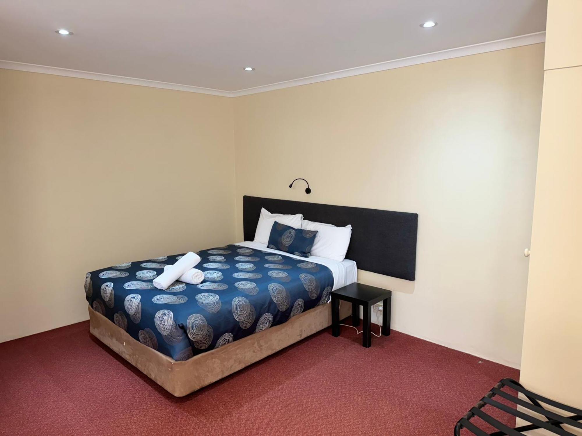 Blue Whale Motor Inn&Apartments Warrnambool Extérieur photo