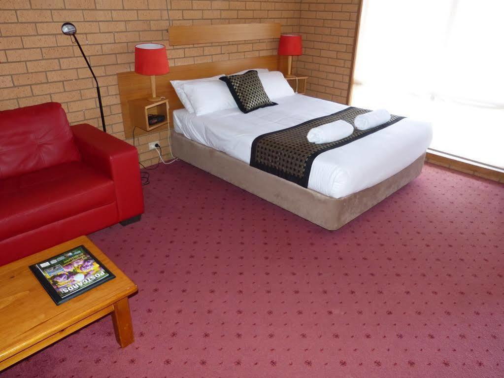 Blue Whale Motor Inn&Apartments Warrnambool Extérieur photo